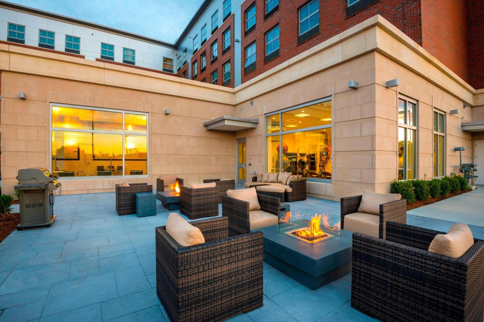 Residence Inn By Marriott Boston Needham Exterior foto